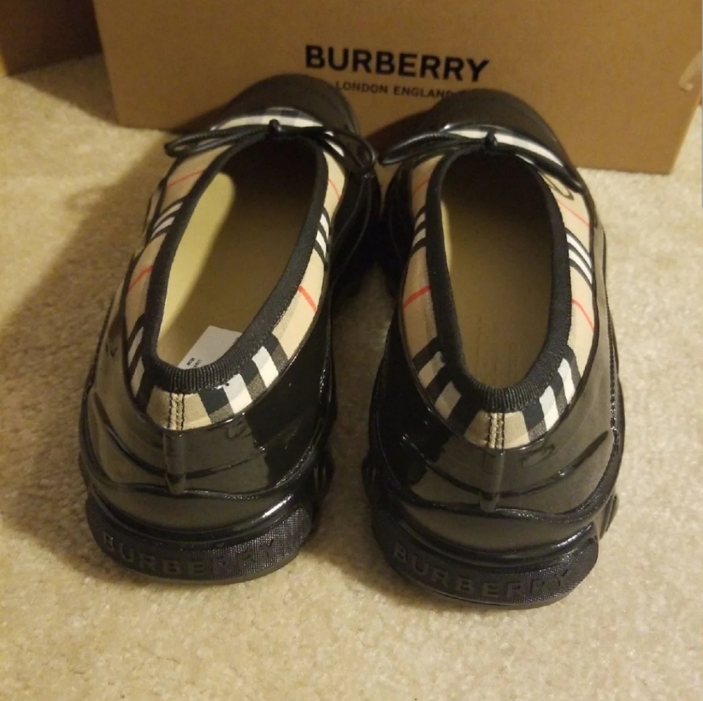 Burberry Plaid Flat Alport Leather Flats - Picture 3 of 7